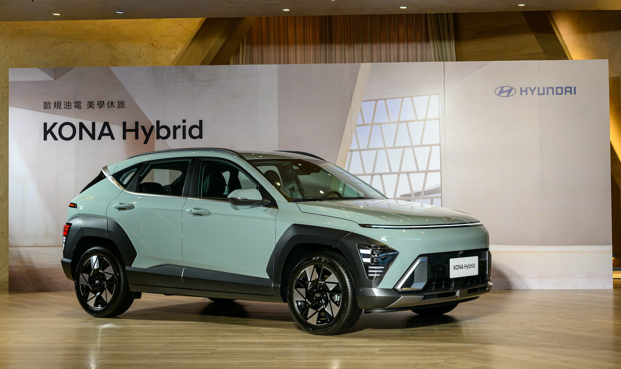 HYUNDAI_KONA 01